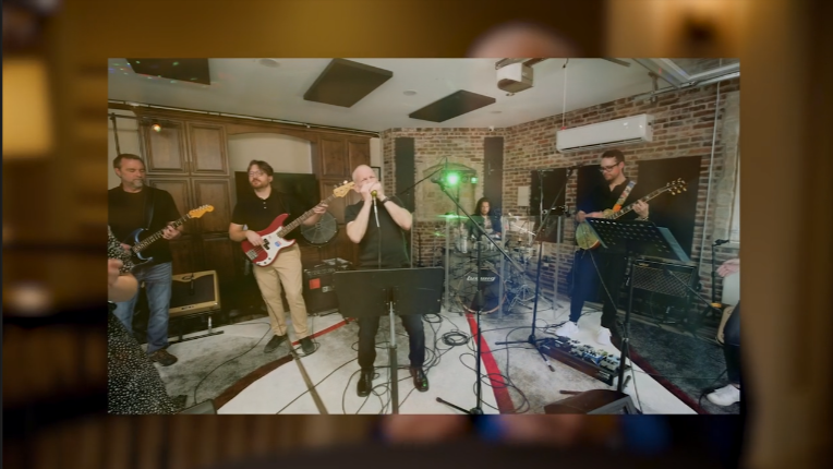 Winning STL: Meet the harmonica-playing, fencing, dancing CEO